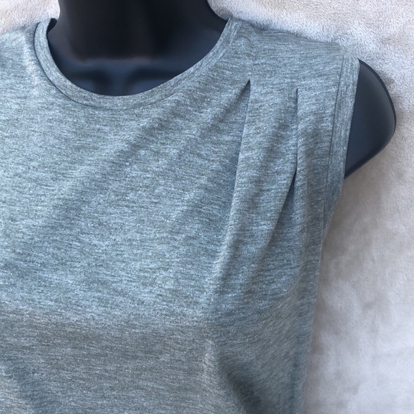 LUCY Activewear Tunic with Shoulder Detail - Picture 3 of 8